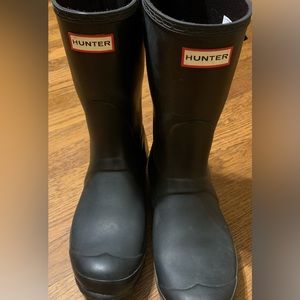 Pre-loved black women’s Hunter rainboots